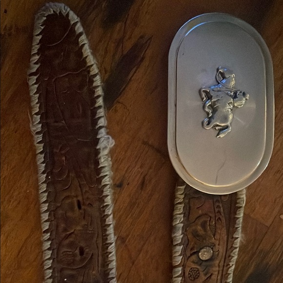 Silver Belt Accessory - Picture 5 of 6